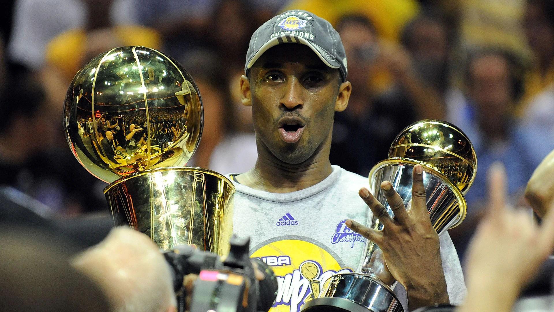 持球牵制二 持球牵制二